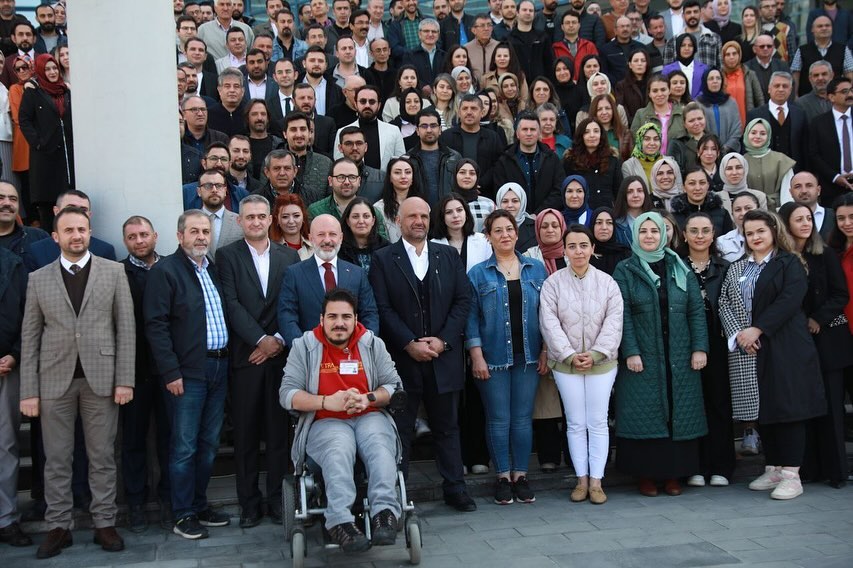 Çolakbayrakdar, Kocasinanlı seçmene teşekkür etti Çolakbayrakdar, Kocasinanlı seçmene teşekkür etti
