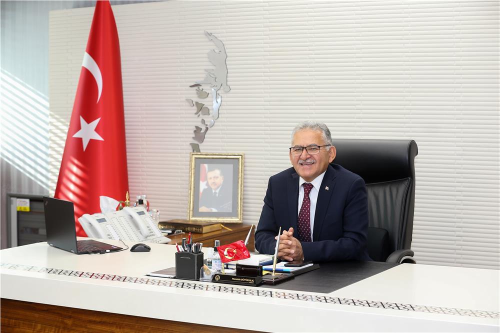 Büyükkılıç: Bayram, tüm insanlığa hayırlar getirsin Büyükkılıç: Bayram, tüm insanlığa hayırlar getirsin