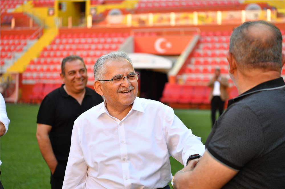 Başkan Büyükkılıç: "Sahamız Hibrit Sistem ile Tamamen Yenilendi, Lige Hazırız"