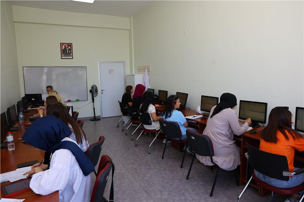 Kayseri Büyükşehir KAYMEK'ten Meddata Hastane Otomasyon Sistemi Kursu Kayseri Büyükşehir KAYMEK'ten Meddata Hastane Otomasyon Sistemi Kursu