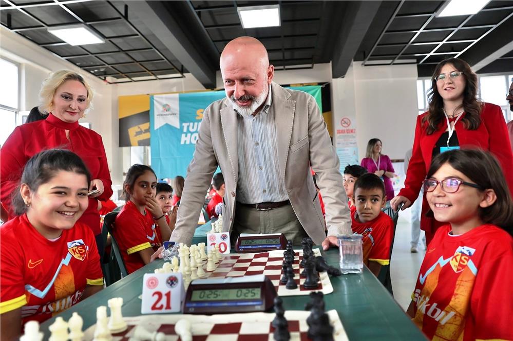 Başkan Çolakbayrakdar, Başkan Çolakbayrakdar,