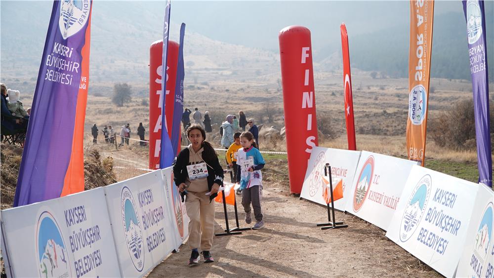 Kayseri'nin ilk oryantirik yarışmasında sporcular Erciyes'ten memnun kaldı Kayseri'nin ilk oryantirik yarışmasında sporcular Erciyes'ten memnun kaldı
