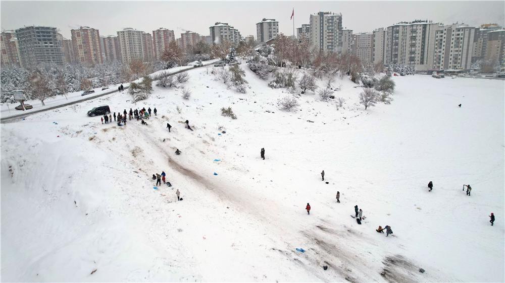 Talas'ın Erciyes'inde kayak keyfi