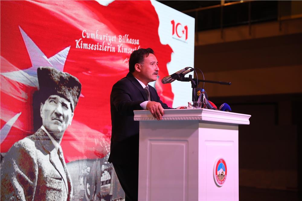 Vali Gökmen Çiçek'ten duygusal mesaj Vali Gökmen Çiçek'ten duygusal mesaj
