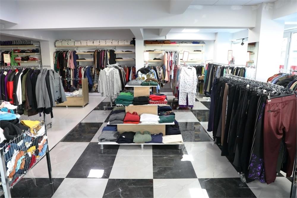 Kayseri'deki bu markette para yerine sevgi puanları geçiyor Kayseri'deki bu markette para yerine sevgi puanları geçiyor
