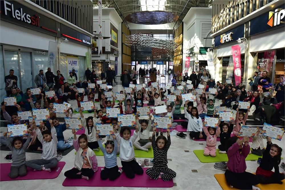 SPOR A.Ş'nin etkinlikleri ile minikler sporu eğlenerek yapıyor SPOR A.Ş'nin etkinlikleri ile minikler sporu eğlenerek yapıyor