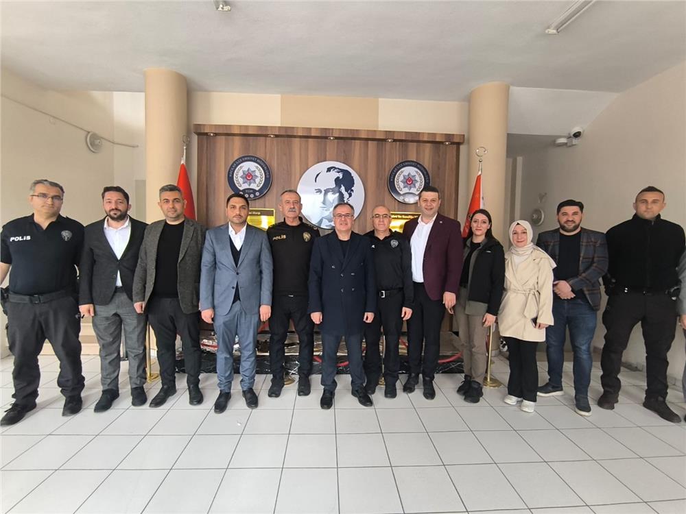 Başkan Özdoğan, Hacılar Emniyeti'ni ziyaret etti Başkan Özdoğan, Hacılar Emniyeti'ni ziyaret etti