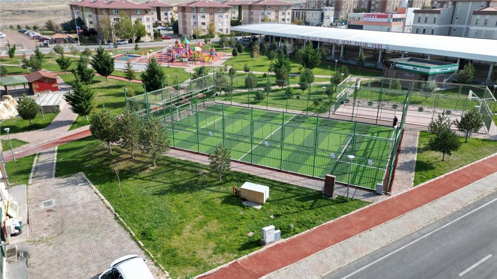 Melikgazi ilçesinde futbol saha sayısı 18