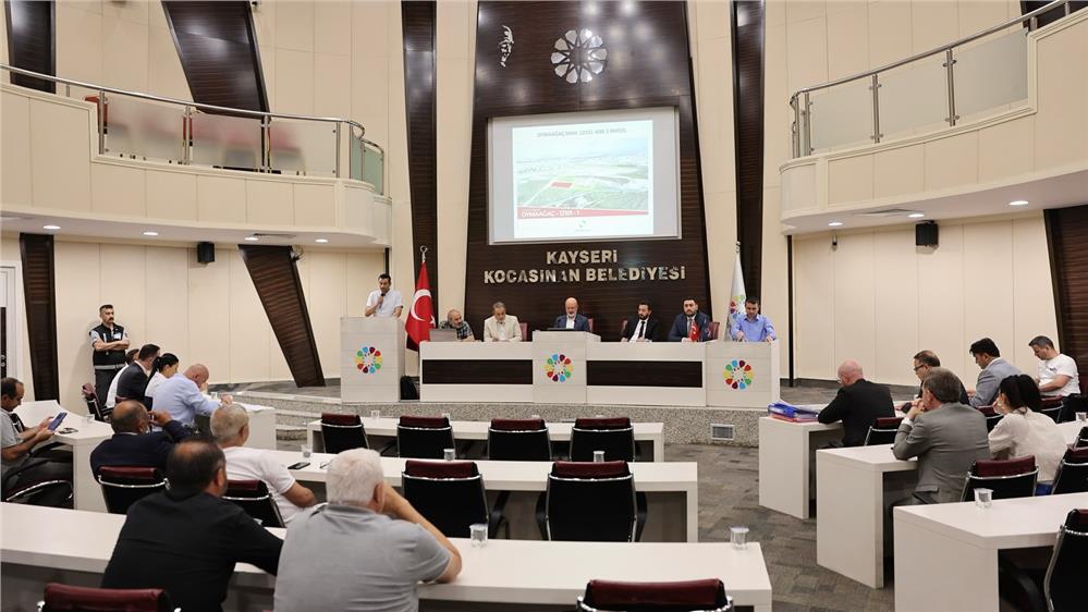 Çolakbayrakdar: "Her kuruşu Kocasinanlıların hizmetine sunacağız"