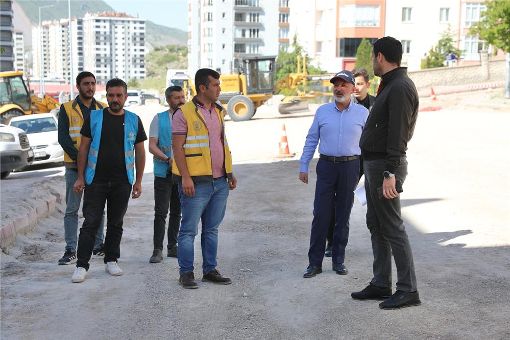 Kocasinan Belediyesi, Yenidoğan Mahallesi'ni bayrama yetiştirecek Kocasinan Belediyesi, Yenidoğan Mahallesi'ni bayrama yetiştirecek