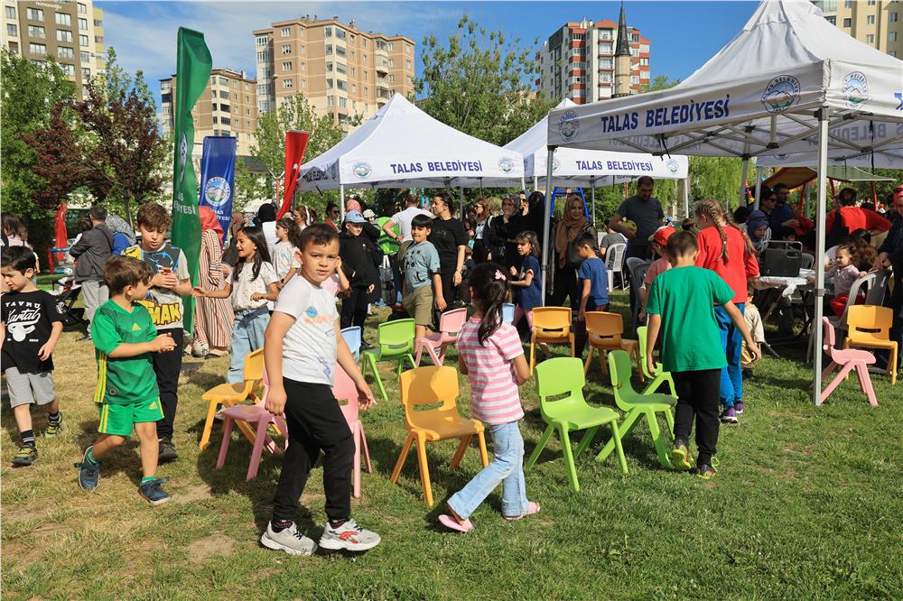 Bahçelievler'de yaz, çocuklar için şenlikli başladı