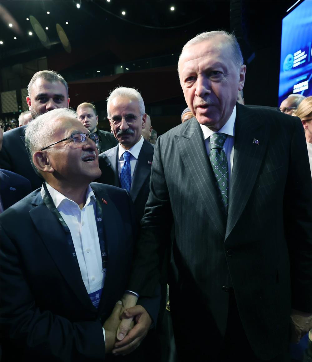 Büyükkılıç, Cumhurbaşkanı Erdoğan ile İstanbul'da görüştü Büyükkılıç, Cumhurbaşkanı Erdoğan ile İstanbul'da görüştü