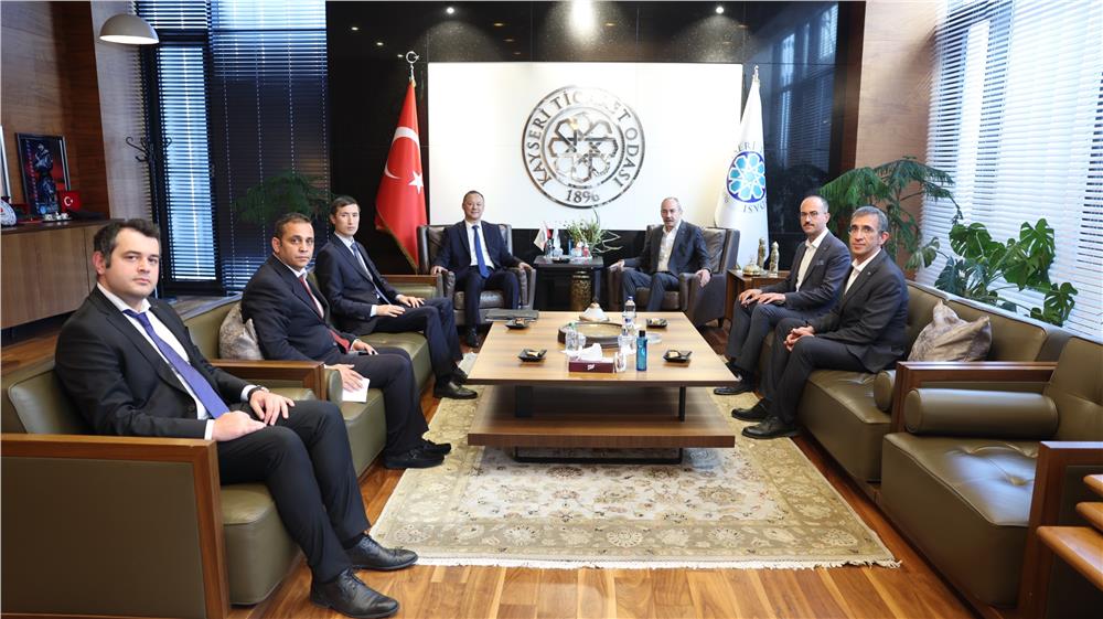 Kırgızistan ve Güney Afrika Büyükelçilerinden KTO'ya ziyaret Kırgızistan ve Güney Afrika Büyükelçilerinden KTO'ya ziyaret