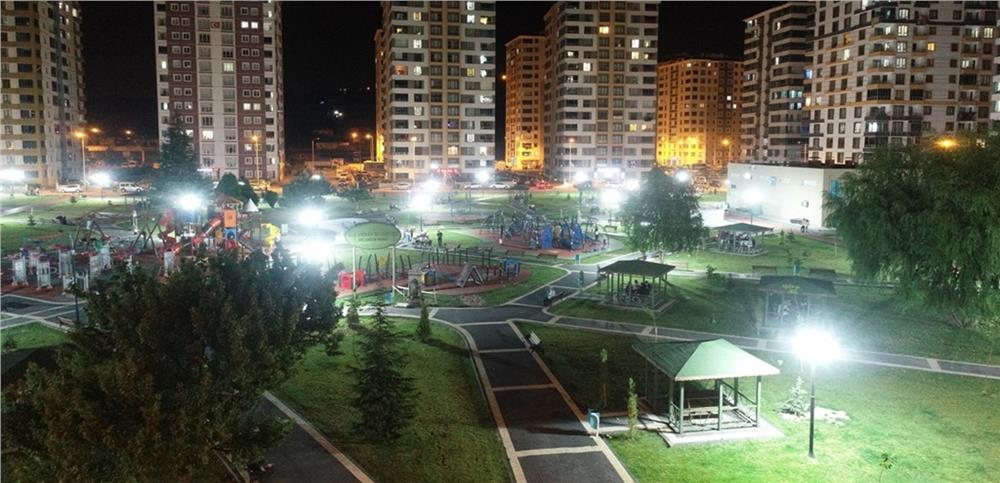 Kocasinan'ın göz alıcı parkları kente renk katıyor Kocasinan'ın göz alıcı parkları kente renk katıyor