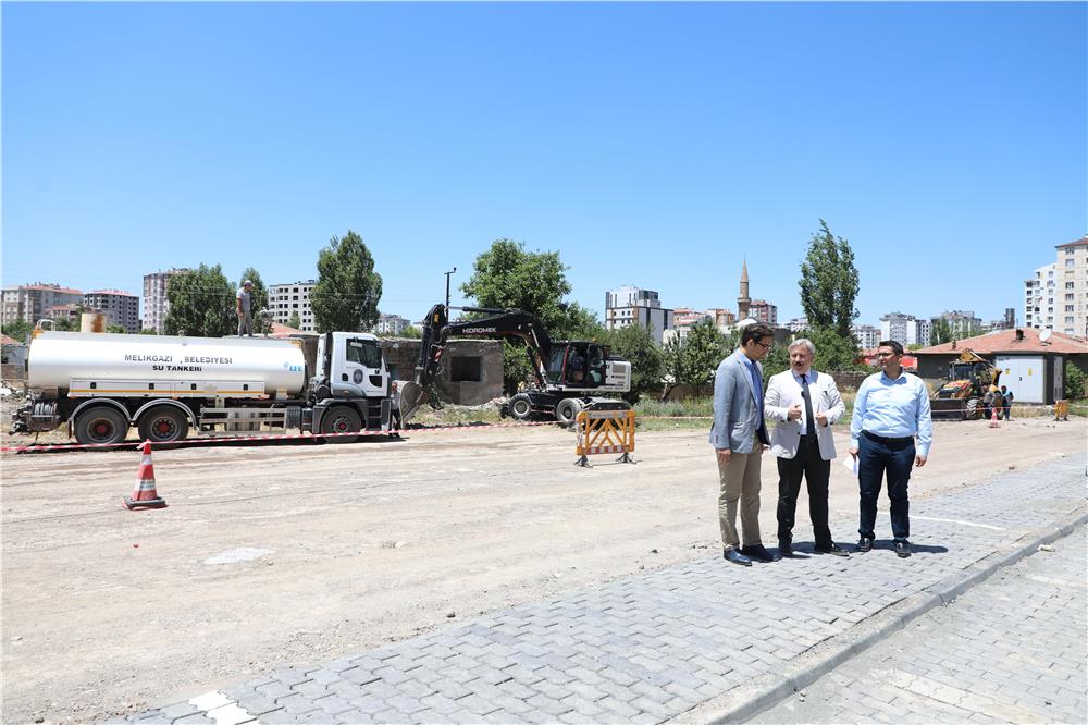 Yıldırım Beyazıt Mahallesi daha yeşil olacak Yıldırım Beyazıt Mahallesi daha yeşil olacak