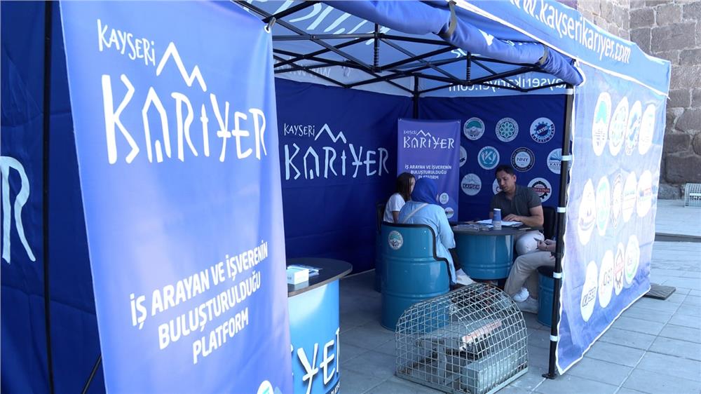 Kayseri Kariyer Merkezi bin 500 kişiye iş buldu Kayseri Kariyer Merkezi bin 500 kişiye iş buldu