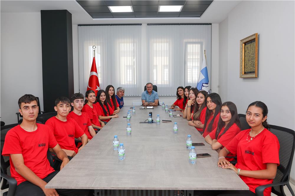 Özdoğan'dan HADAK sporcularına tam destek Özdoğan'dan HADAK sporcularına tam destek