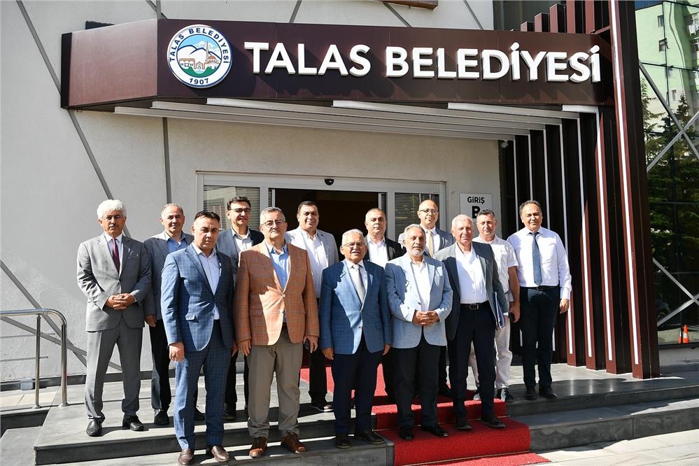 Talas; hizmet ve yatırım toplantısına ev sahipliği yaptı Talas; hizmet ve yatırım toplantısına ev sahipliği yaptı