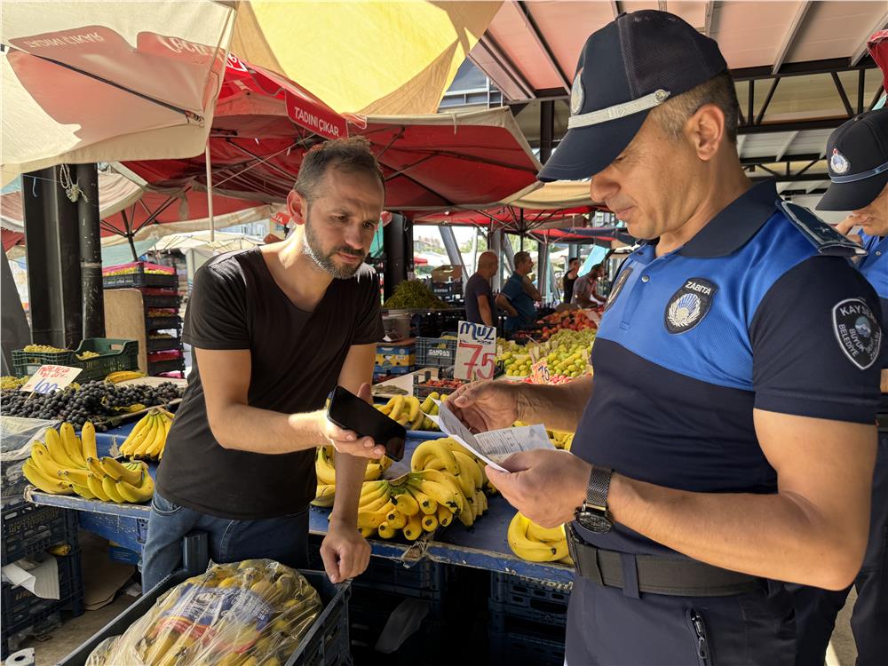 Kayseri zabıtası hal, pazar yerleri ve marketleri denetledi