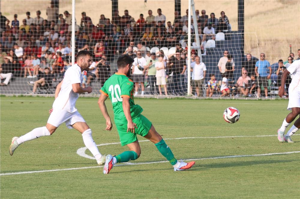 Kayserispor, Alanyaspor ile hazırlık maçı yaptı