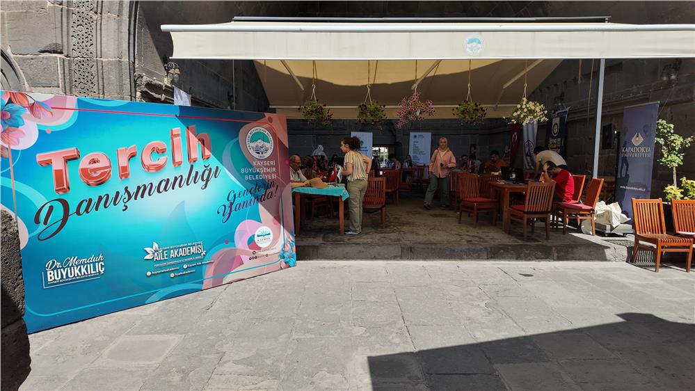 Öğrenciler ücretsiz tercih danışmanlığı hizmetinden memnun Öğrenciler ücretsiz tercih danışmanlığı hizmetinden memnun