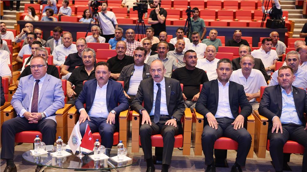 Vali Çiçek: Ticaret Odası şehrin kalbidir Vali Çiçek: Ticaret Odası şehrin kalbidir