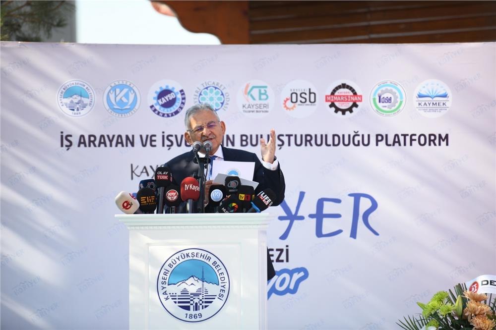 Kayseri'de iş arayanlara Kariyer Merkezi kapı aralıyor Kayseri'de iş arayanlara Kariyer Merkezi kapı aralıyor