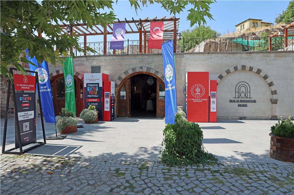 Kayseri'deki festivale Talas'tan 'Şifaya Açılan Kapılar