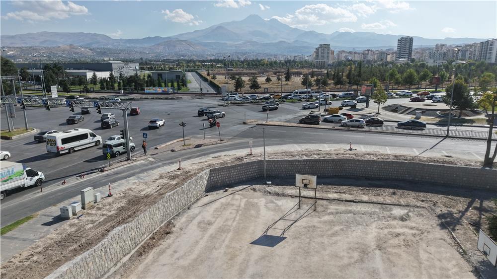 Büyükşehir'den Kartal Katlı Kavşağı ve alternatif yol çalışmaları