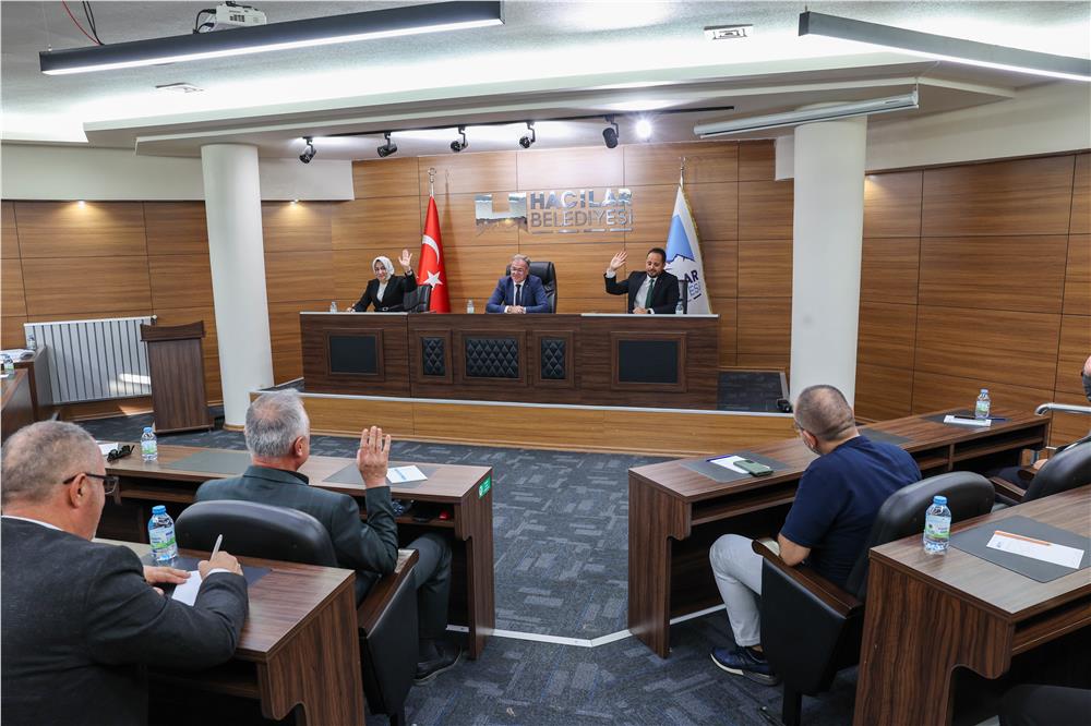 Hacılar'da meclis toplandı