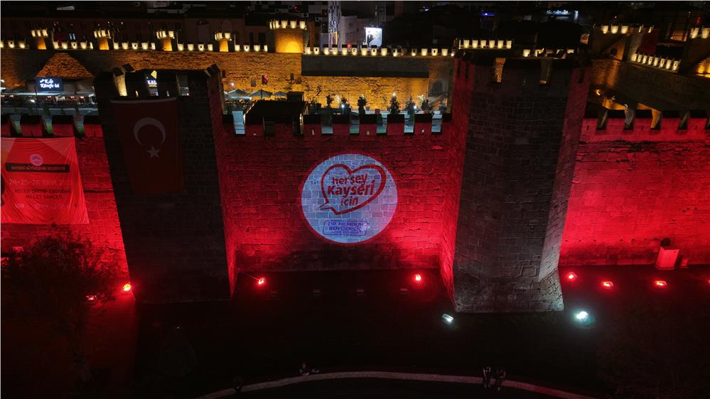 Kayseri Kalesi LED aydınlatma ile ayrı bir görünüme kavuştu Kayseri Kalesi LED aydınlatma ile ayrı bir görünüme kavuştu