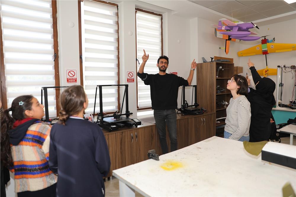Kocasinan IQ Merkezi, geleceğin bilim insanlarını yetiştiriyor