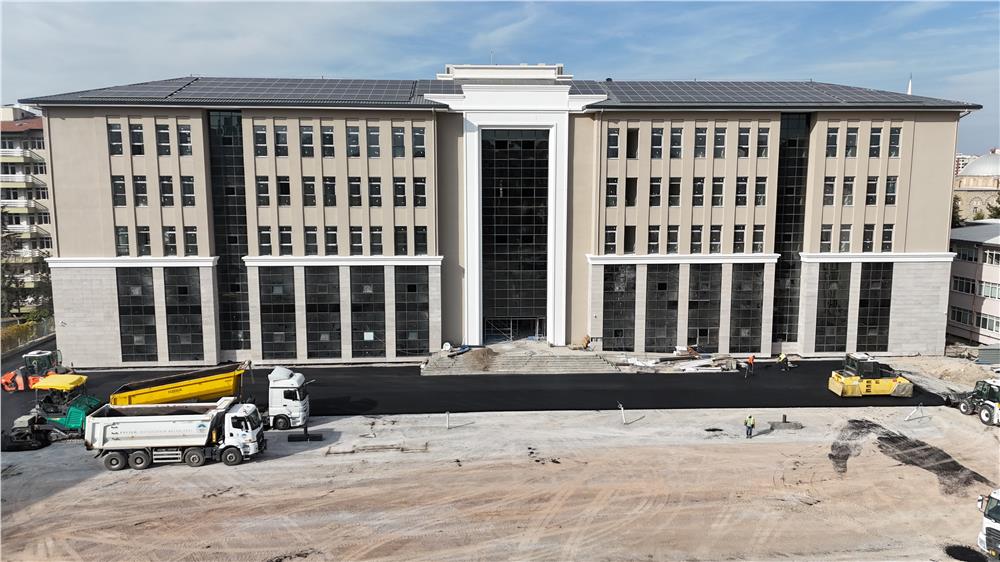 Kayseri'ye 2 milyon liralık asfalt yatırımı