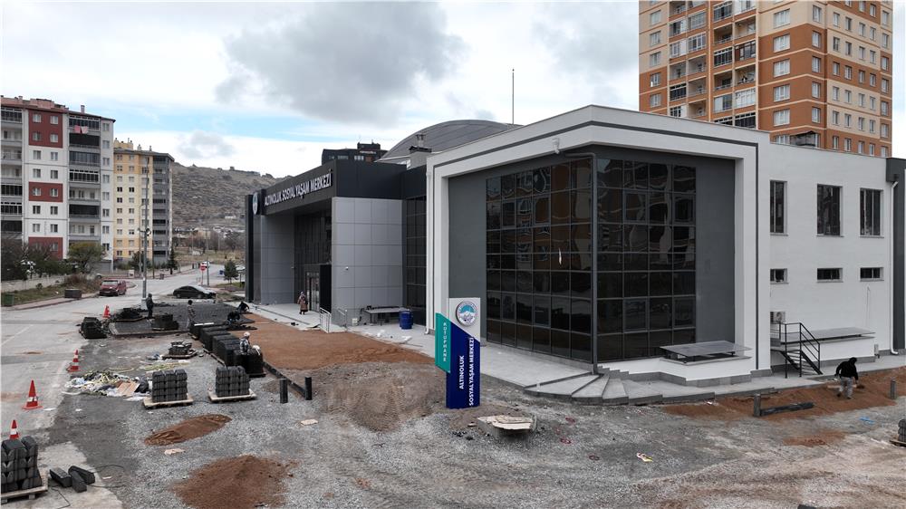 Altınoluk Sosyal Yaşam Merkezi açılış için gün sayıyor