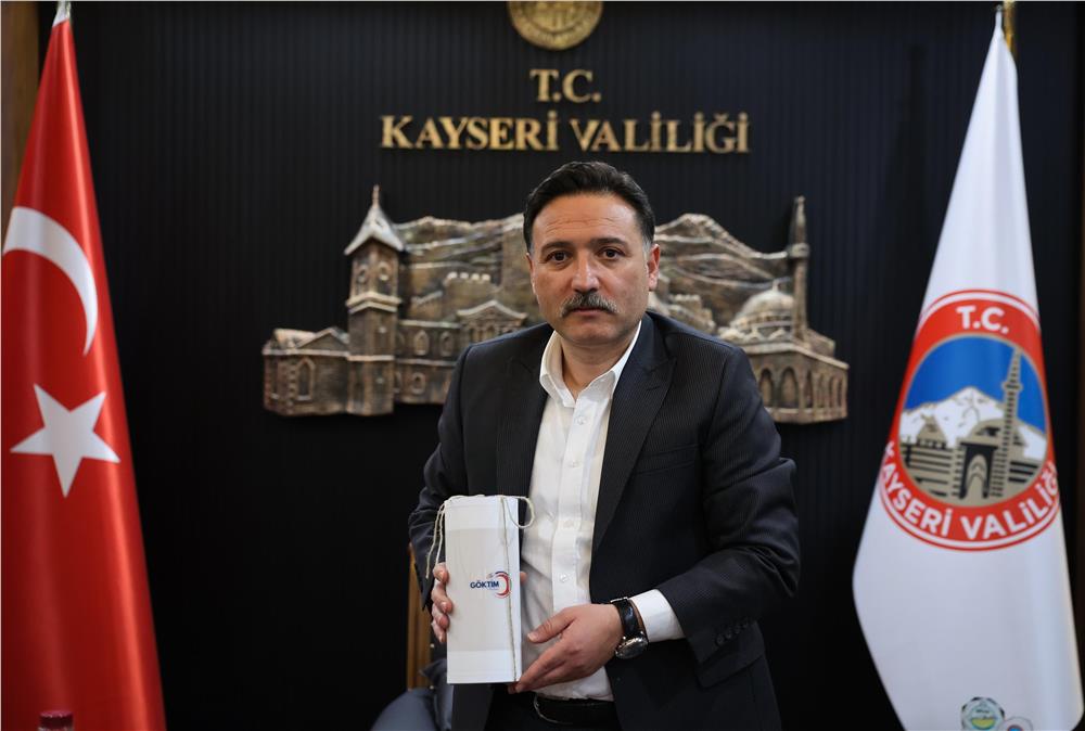 GÖKTİM Akademi öğrencileri Vali Çiçek’i duygulandırdı