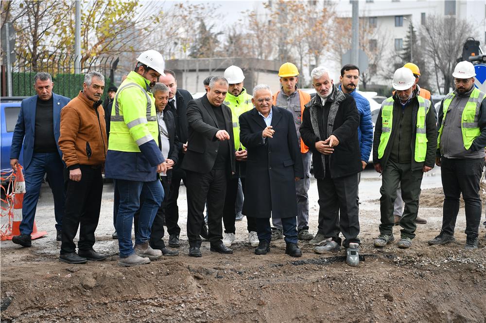 Kartal Kavşağı altyapı çalışmaları tam gaz sürüyor