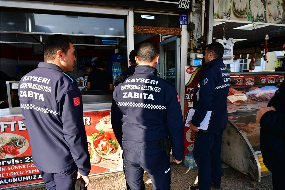 Kayseri'de kanatlı et satışı yapan esnaf denetlendi