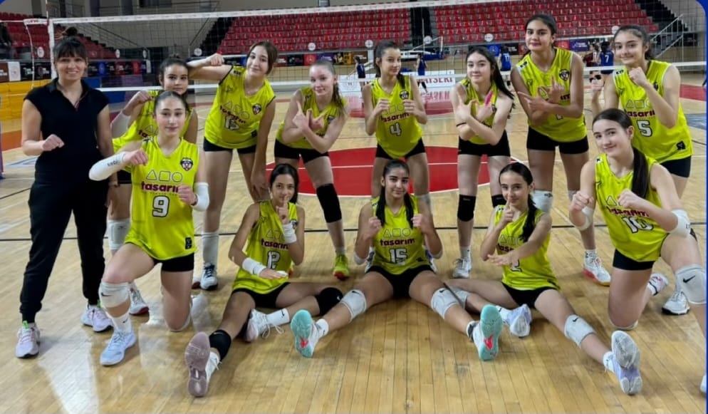 Midi Kızlar Süper Ligi'nde iki karşılaşma oynandı