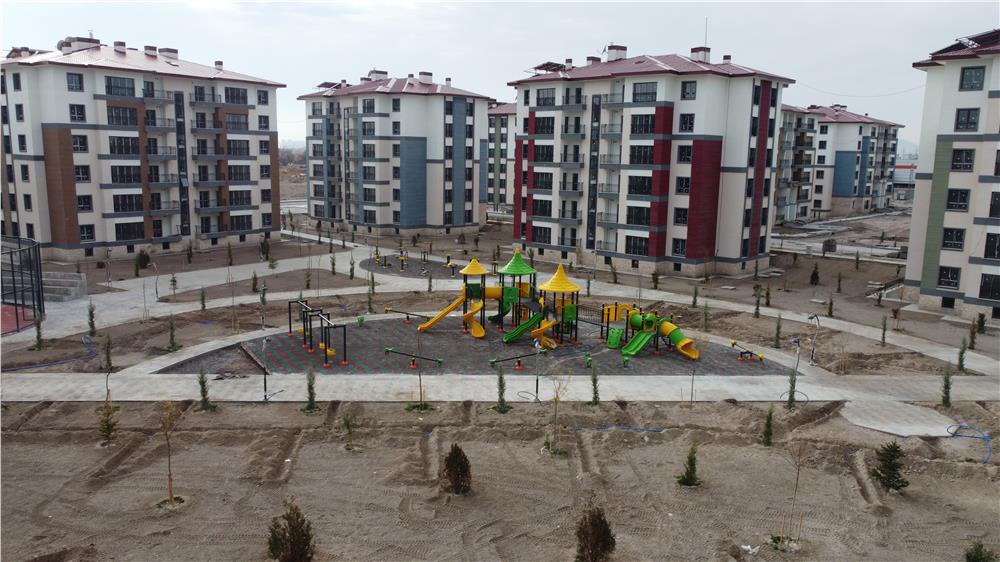 Oruç Reis'te çevre düzenlemesi yapılıyor