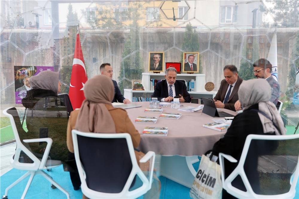 Talas'ın Şeffaf Oda'sı 200. haftasında!