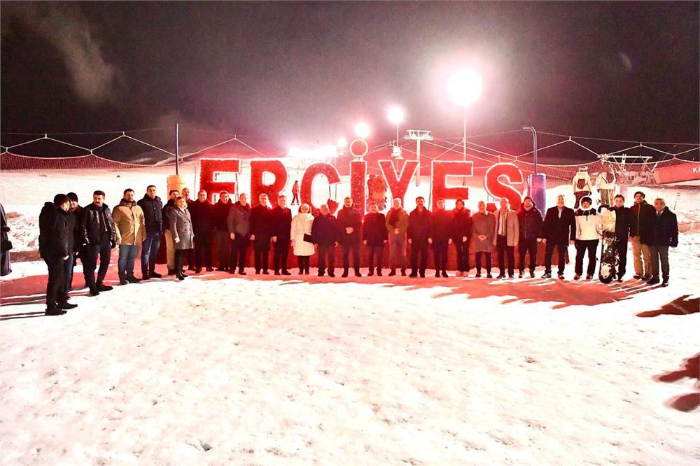 Başkan Büyükkılıç, Bakan Tekin'i Erciyes'te ağırladı