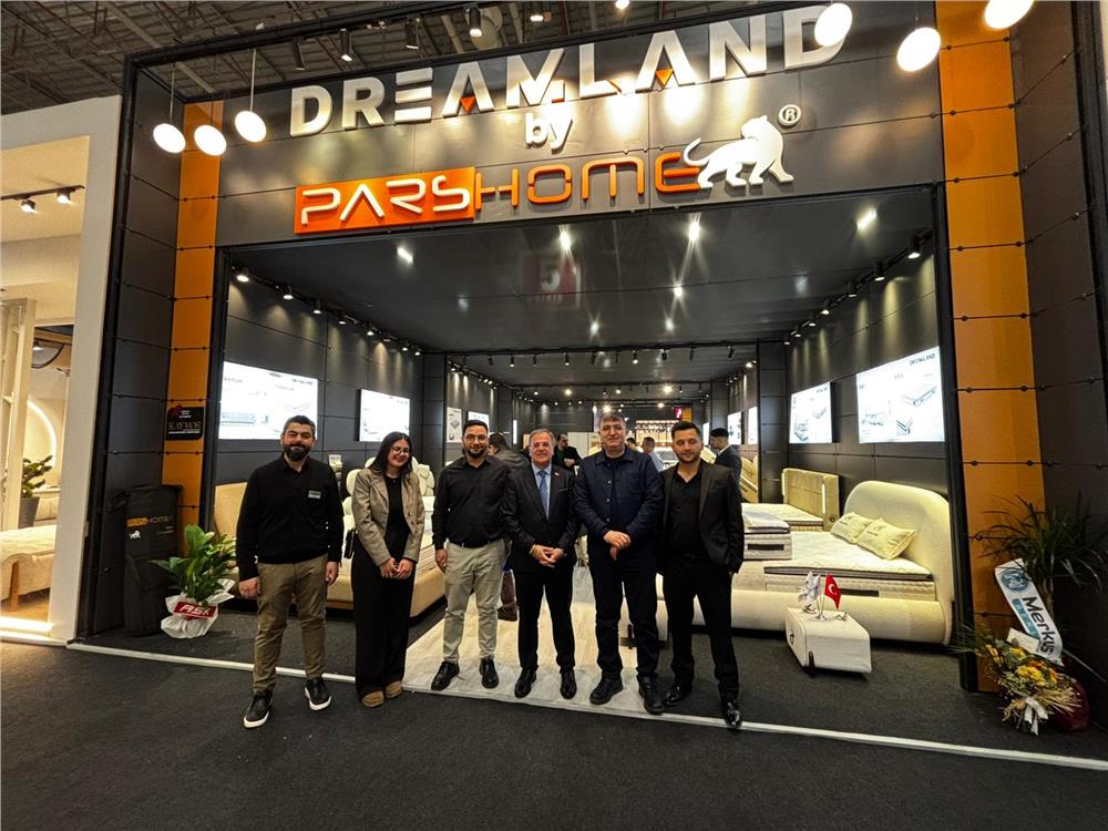 Başkan Özdoğan, İstanbul Mobilya Fuarı'nı ziyaret etti