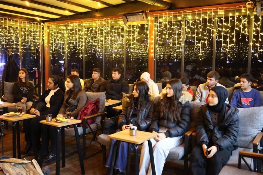 Bünyan’da “Gençlerle Başbaşa” programı düzenlendi