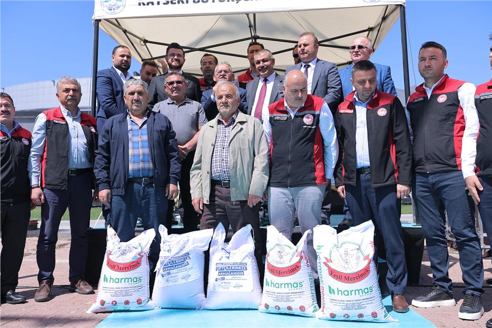 Kayseri'deki çiftçilere 12 milyon liralık tohum dağıtıldı