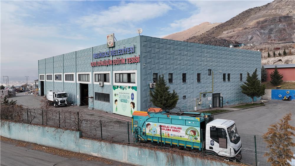Melikgazi'de yıllık 900 ton atık ekonomiye kazandırılıyor