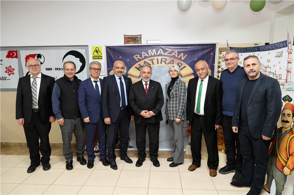 Başkan Yalçın gençlerle Ramazan söyleşisinde