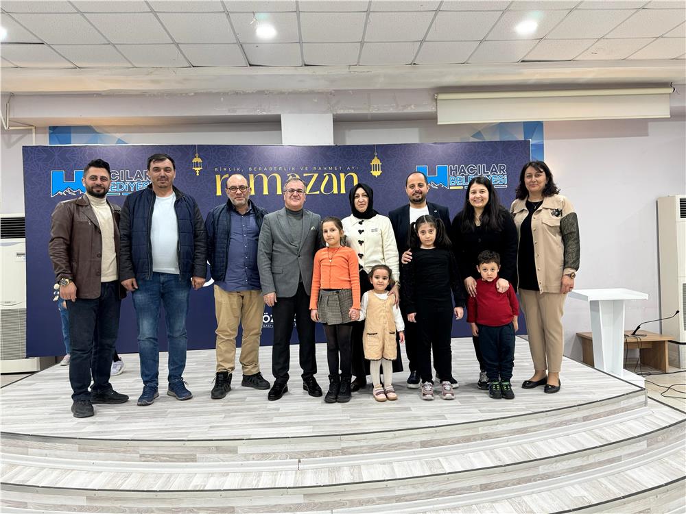 Özdoğan: Hizmet ve eser siyasetini birlikte yapıyoruz