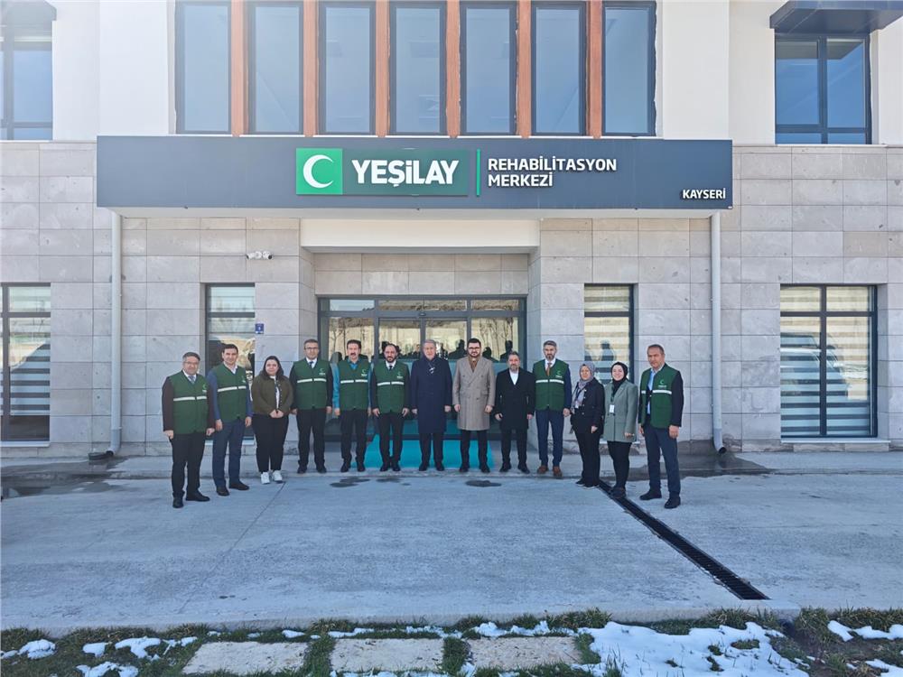 Akar ve Okandan'dan Yeşilay Haftası ziyareti