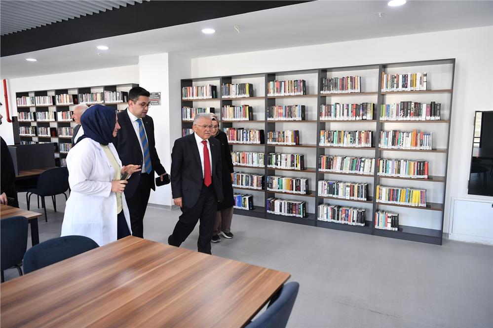 Başkan Büyükkılıç ve Bakan Yardımcısı Boyraz Talas Mevlana'da