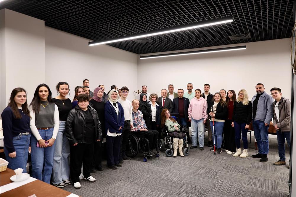 Başsavcı ve Rektör, özel gereksinimli öğrenciler ile iftar yaptı